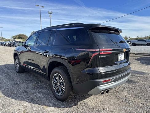 New 2026 Chevrolet Traverse LT w/ Driver Confidence Package image 5