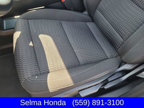 Used 2025 Chevrolet Equinox LT AWD/4WD image 11