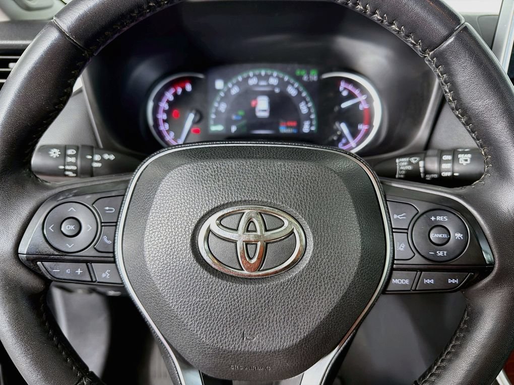 Used 2019 Toyota RAV4 Adventure w/ Cold Weather Package AWD/4WD image 16