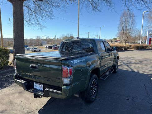 Used 2021 Toyota Tacoma TRD Sport image 7