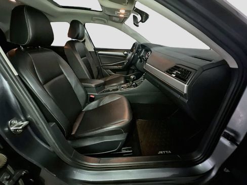 Used 2019 Volkswagen Jetta SE FWD image 36