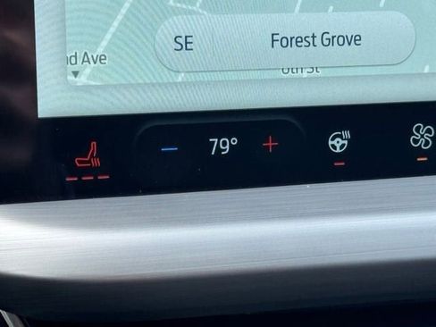 Used 2025 Ford Escape Platinum AWD/4WD image 30