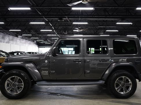 Used 2019 Jeep Wrangler Unlimited Sahara AWD/4WD image 2