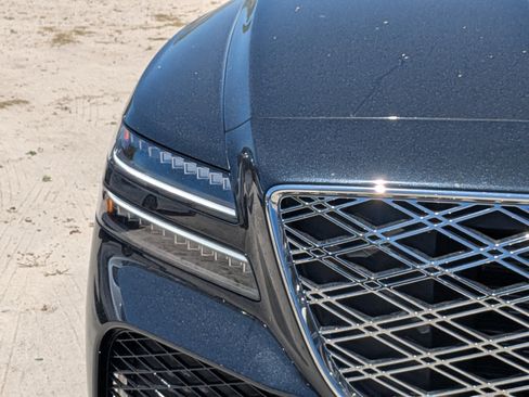 Used 2025 Genesis GV80 2.5T Select image 7