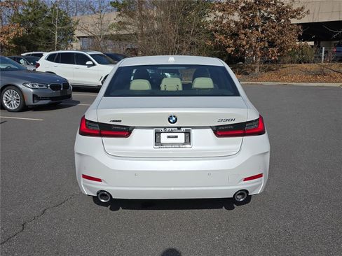 New 2026 BMW 330i xDrive Sedan w/ Convenience Package image 4