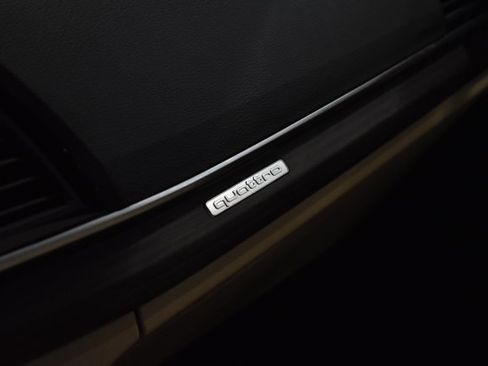 Used 2023 Audi Q5 2.0T Premium w/ Convenience Package image 24