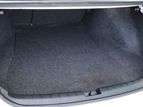 Used 2017 Honda Accord EX-L image 25