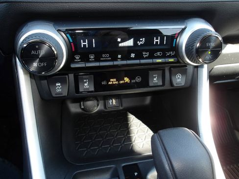 Used 2023 Toyota RAV4 XLE w/ Convenience Package AWD/4WD image 21