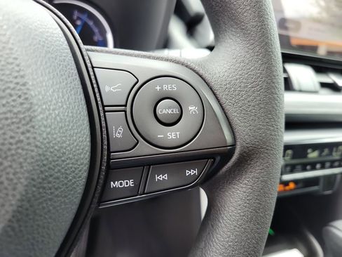 Used 2024 Toyota RAV4 AWD Hybrid image 21