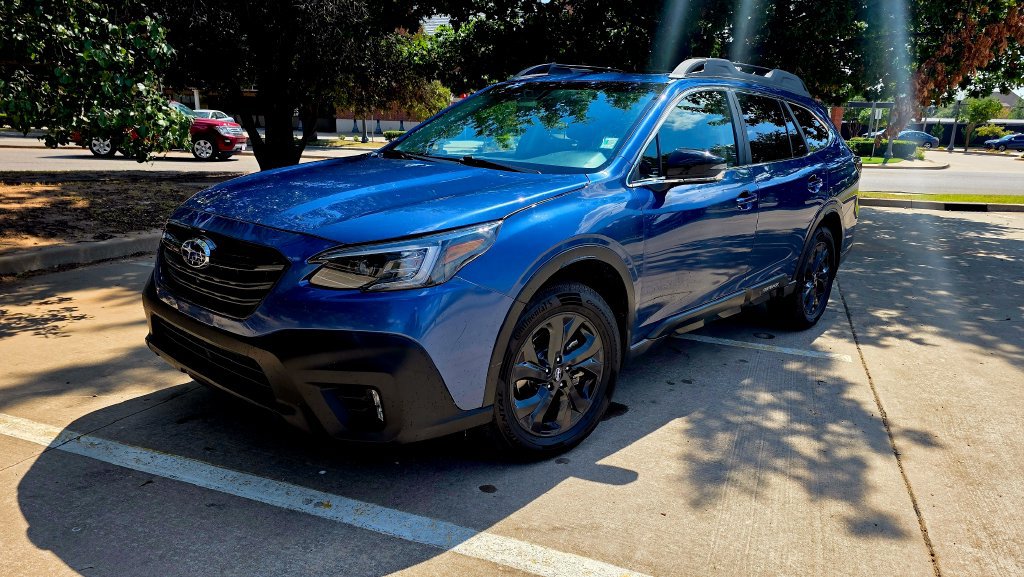 Used 2020 Subaru Outback Onyx Edition XT w/ Popular Package #2 AWD/4WD image 2