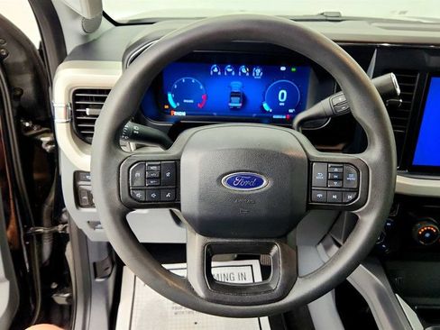 Used 2024 Ford F250 XLT w/ XLT Premium Package AWD/4WD image 13