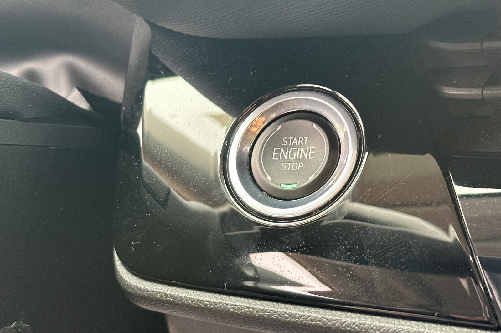 Used 2024 Buick Envision Preferred AWD/4WD image 35