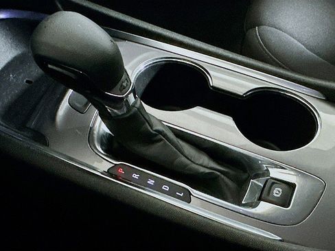 Used 2023 Chevrolet Malibu LT image 17