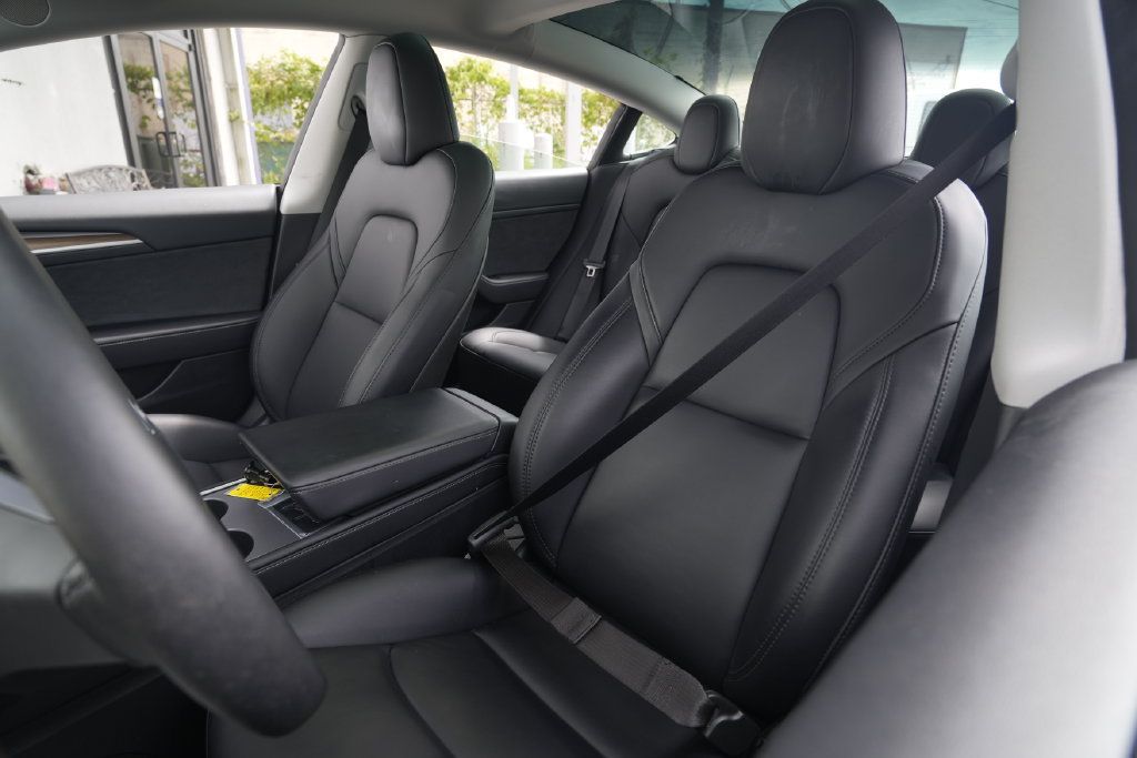 Used 2023 Tesla Model 3 Standard Range RWD image 15