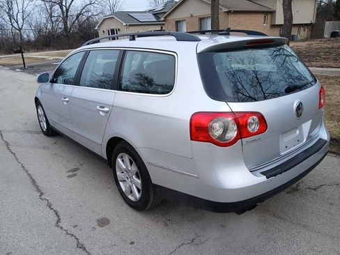 Used 2007 Volkswagen Passat 2.0T image 8