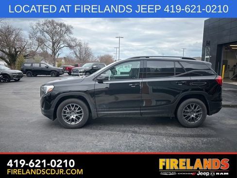 Used 2020 GMC Terrain SLE w/ Driver Convenience Package image 11