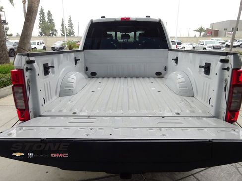 Used 2022 Ford F250 Lariat w/ Lariat Ultimate Package image 8