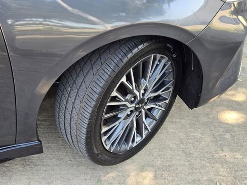 Certified 2022 Kia Forte GT-Line w/ GT-Line Technology Package FWD image 6