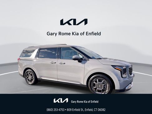 Certified 2025 Kia Carnival SX image 1