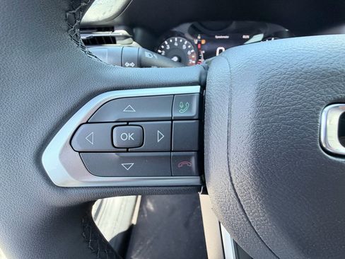 New 2026 Jeep Compass Latitude image 13