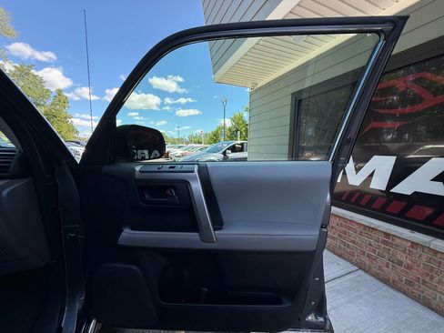 Used 2010 Toyota 4Runner SR5 image 26