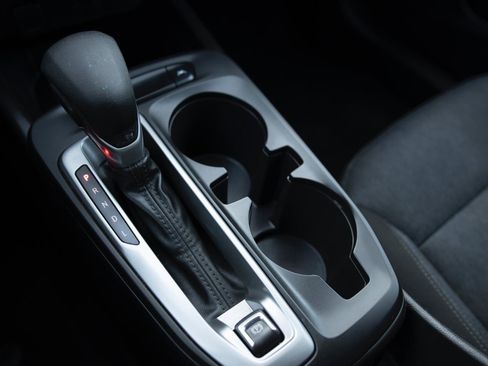 Used 2024 Chevrolet Trax LS w/ LS Convenience Package image 10