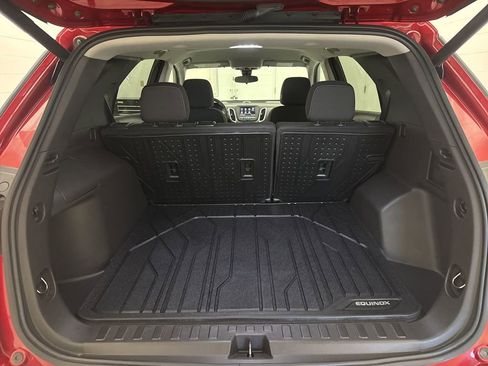 Used 2024 Chevrolet Equinox LT w/ LPO, Floor Liner Package FWD image 6