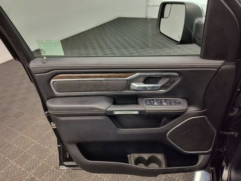 Used 2019 RAM 1500 Laramie AWD/4WD image 19