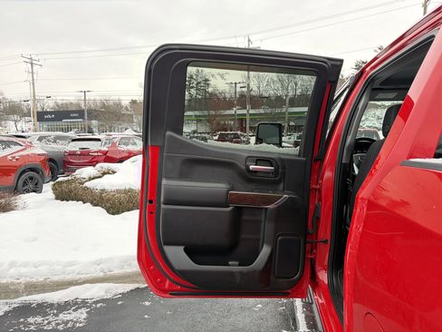 Used 2020 GMC Sierra 1500 Elevation image 25