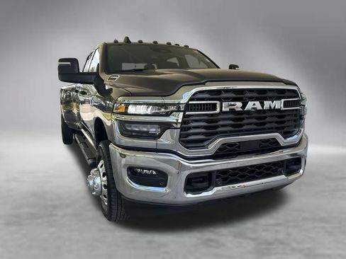 Used 2025 RAM 3500 Tradesman AWD/4WD image 2