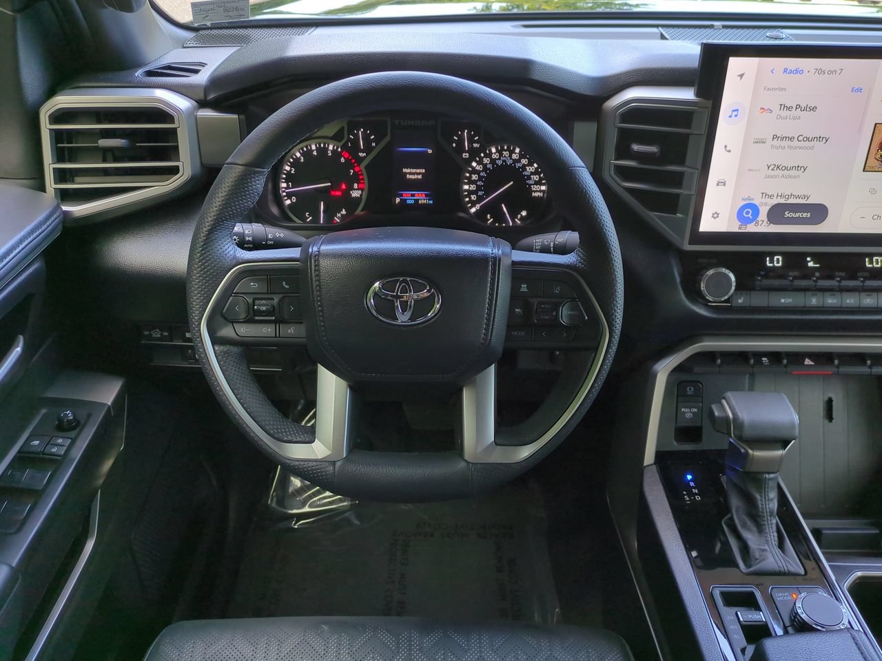 Used 2025 Toyota Tundra SR5 w/ SR5 Premium Package AWD/4WD image 16