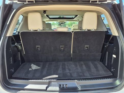 Used 2019 Ford Expedition Platinum AWD/4WD image 25