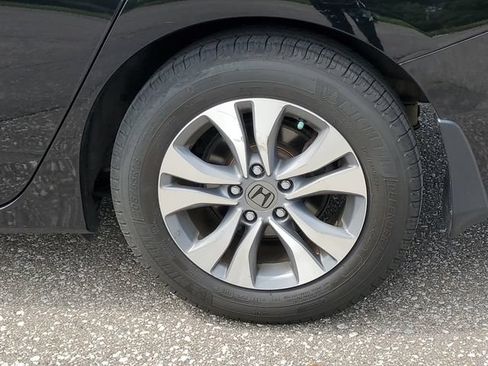 Used 2015 Honda Accord LX image 29