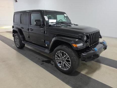 Used 2023 Jeep Wrangler Unlimited Sahara AWD/4WD image 2
