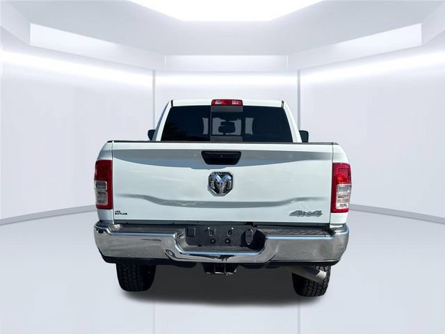 Used 2024 RAM 3500 Tradesman w/ Chrome Appearance Group AWD/4WD image 9