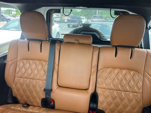 Used 2023 Jeep Wrangler Unlimited Rubicon 4xe w/ Cold Weather Group AWD/4WD image 15