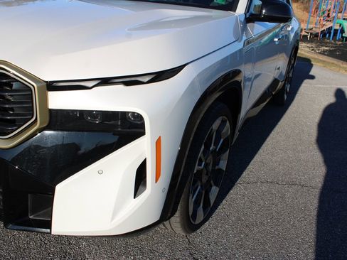 New 2023 BMW XM image 41