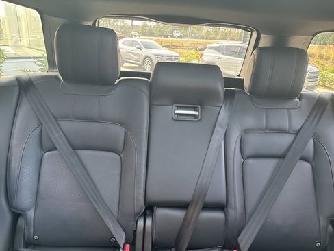 Used 2020 Land Rover Range Rover HSE image 26