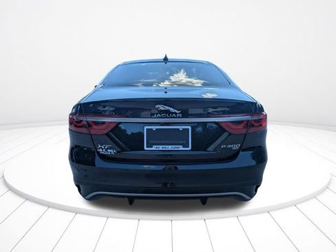 Used 2022 Jaguar XF R-Dynamic SE AWD/4WD image 5