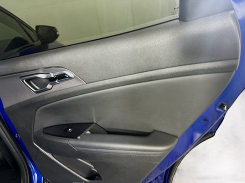 Used 2025 Kia Sportage SX image 30