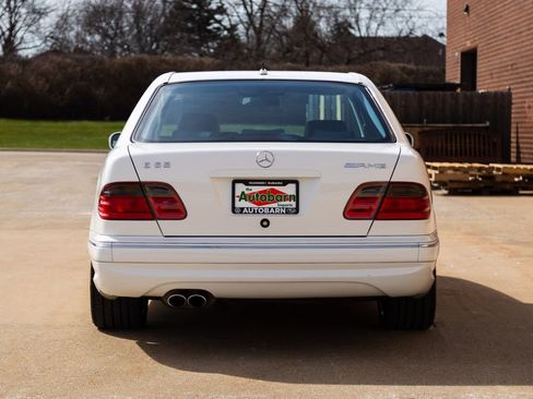 Used 2000 Mercedes-Benz E 55 AMG Sedan image 4