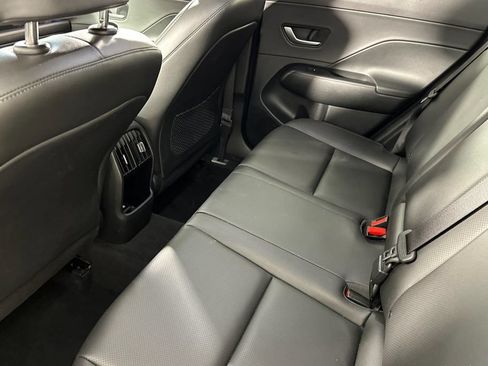 Used 2024 Hyundai Kona Limited FWD image 13