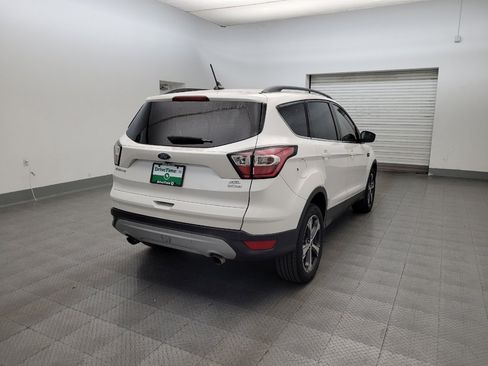 Used 2018 Ford Escape SEL FWD image 9