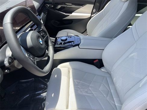 New 2025 BMW 530i image 19