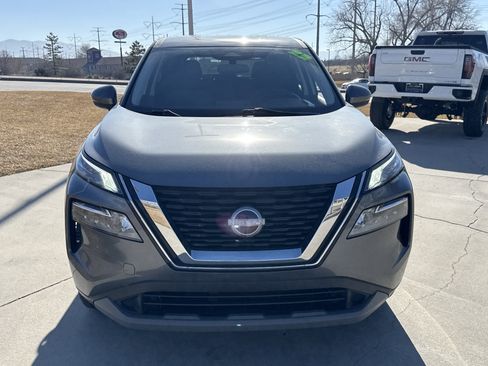 Used 2022 Nissan Rogue SV image 8