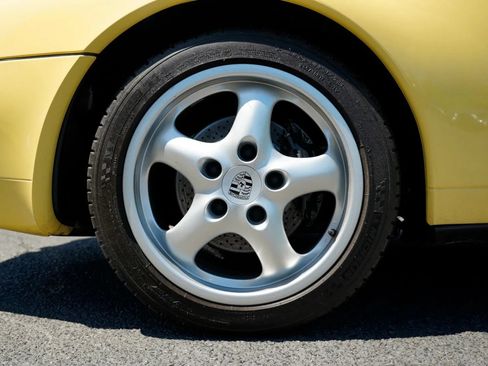 Used 1997 Porsche 911 Carrera RWD image 27