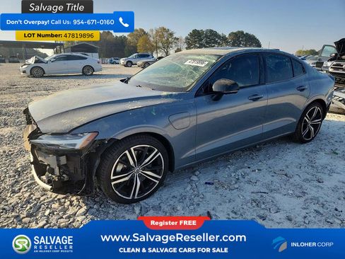 Used 2022 Volvo S60 T8 R-Design Expression w/ Advanced Package AWD/4WD image 1