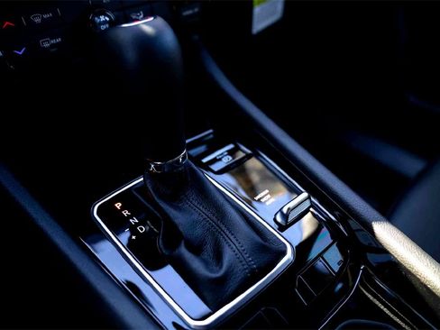 New 2026 Jeep Compass Latitude image 17