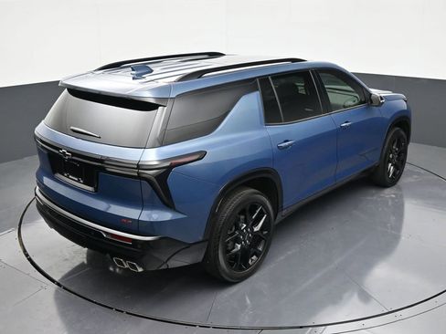 Used 2024 Chevrolet Traverse RS image 13