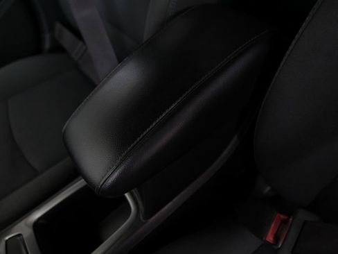 Used 2017 Chevrolet Cruze LT w/ Convenience Package FWD image 31